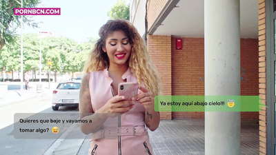 ʻO ka wahine hoʻopunipuni e pili ana i kāna wahine aloha ʻōpio i ka wā e hana ana kāna kāne. ʻO Latina me nā uʻi a me ka hoki nui. ʻO Venus Aphrodite.